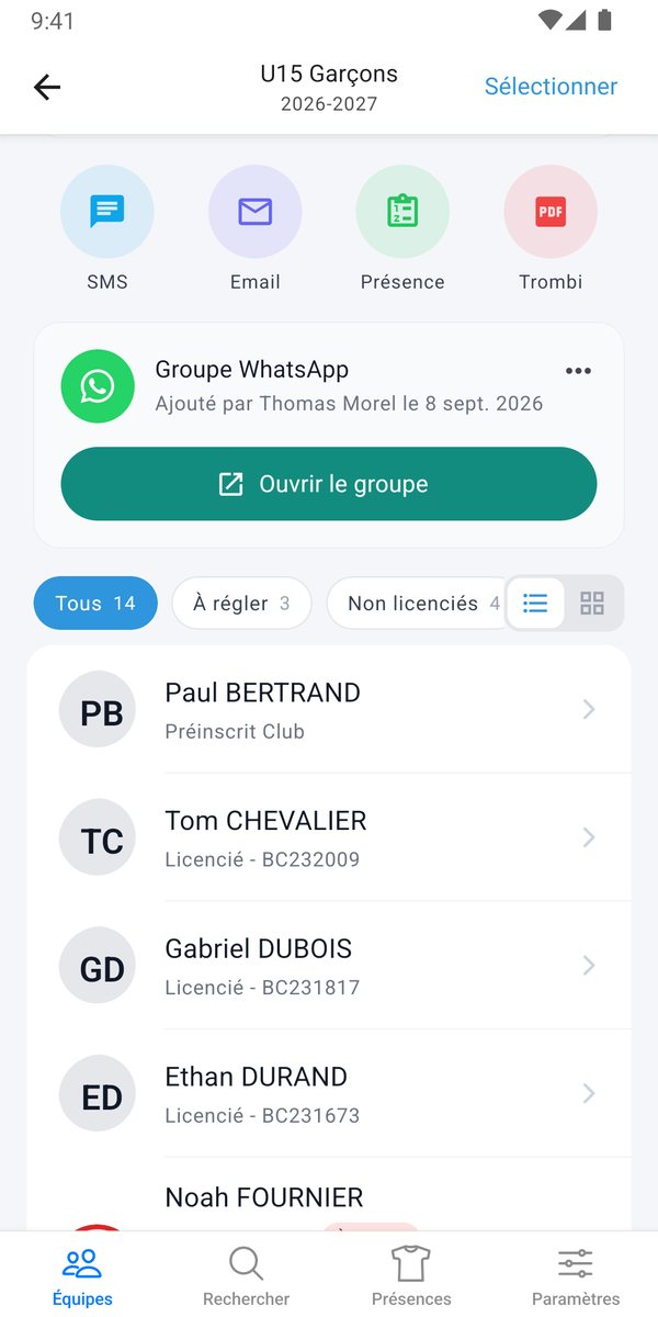 Actions groupées sur l'équipe : SMS, e-mail, présence, trombinoscope PDF, groupe WhatsApp et filtres de la liste des joueurs